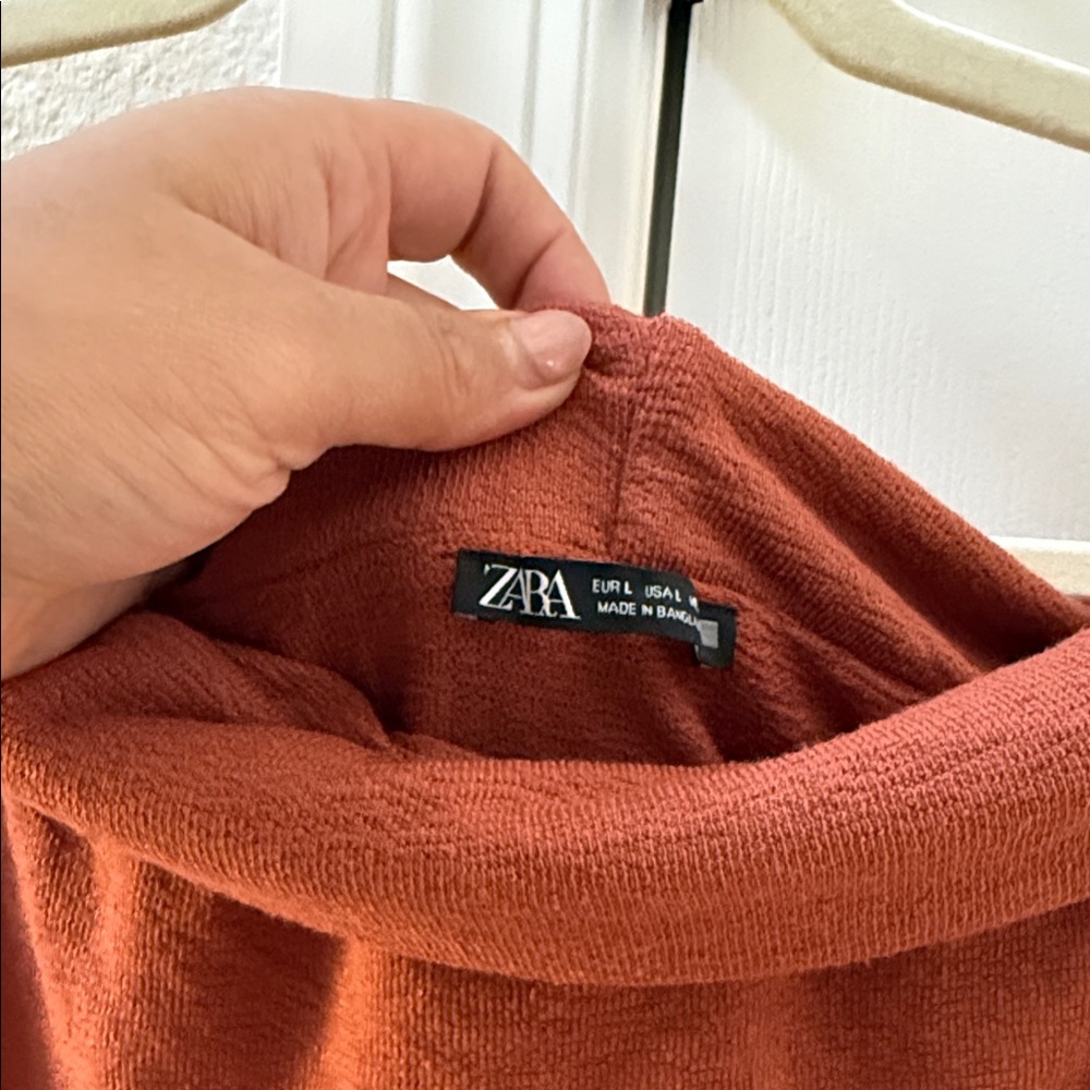 Zara Rust Off Shoulder Top - Picture 5 of 5